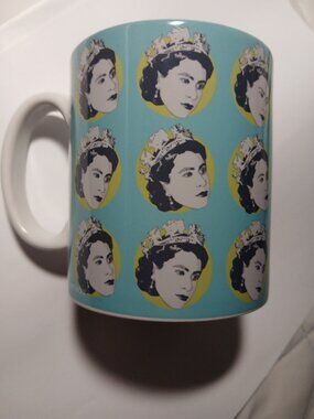 COFFEE MUG: QUEEN ELIZABETH
